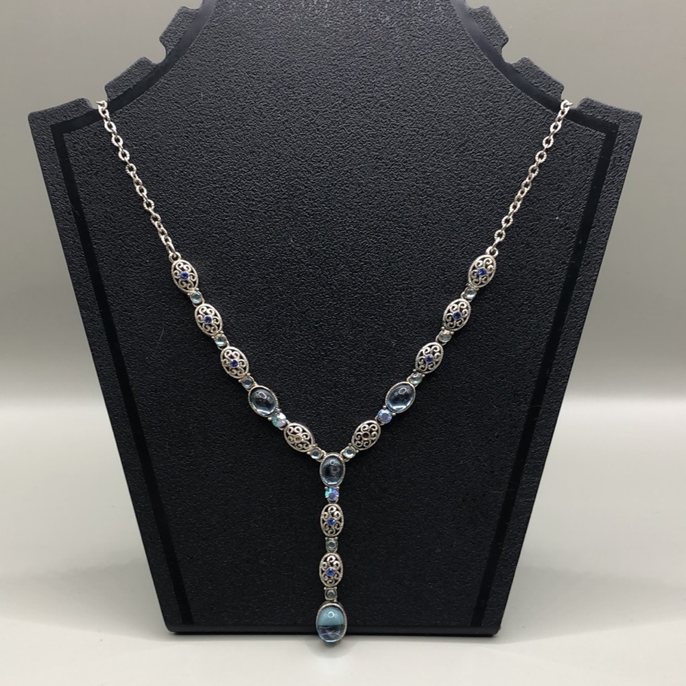 Vintage Avon Y drop bejeweled necklace.